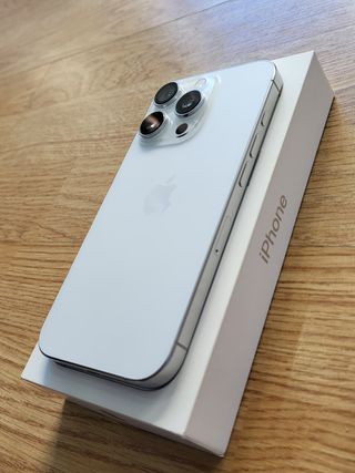 APPLE IPHONE 16 PRO 256GB OCASIÓN