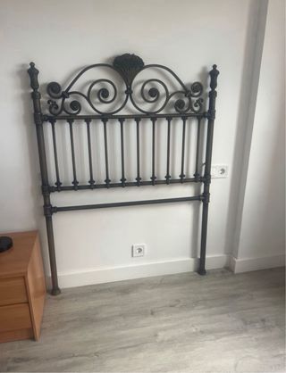 Cabecero de forja negro