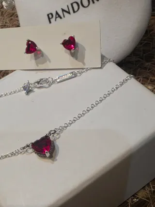 Conjunto Pandora Corazón halo Rojo