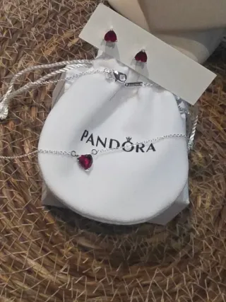 Conjunto Pandora Corazón halo Rojo