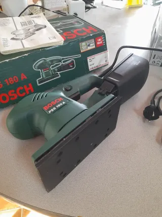 Lijadora Bosch PSS 180 A