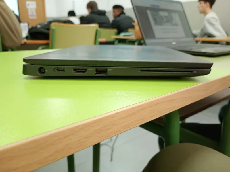 Portátil Dell Latitude 7300 24gb ram i5 SSD  512gb afbeelding 3