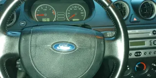 Ford Fiesta 2004