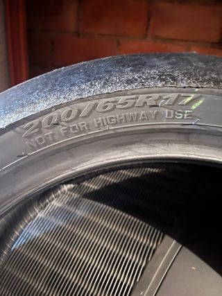 Neumáticos Pirelli Slicks 2 vueltas