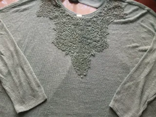 Blusa verde menta con encaje talla 4XL