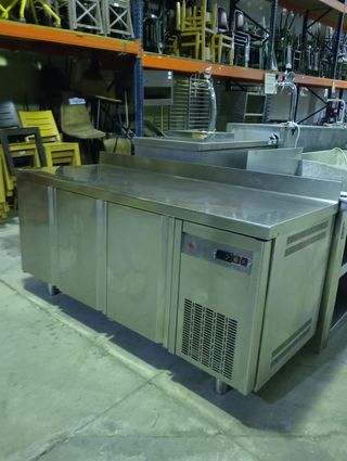 Mesa Fría / Bajo Mostrador Refrigerado