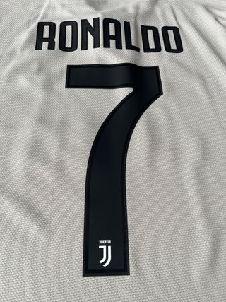 Camiseta Juventus 2018 19 Ronaldo 7 Gris Original