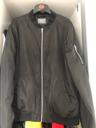 Cazadora Bomber Negra Primark Talla L