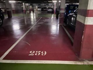 Garaje en venta en Gavarra en Cornellà de Llobregat