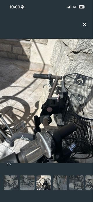 Bicicleta de paseo con cesta.