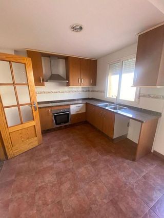 Casa adosada en alquiler en Residencial Triana - Barrio Alto en Gabias (Las)