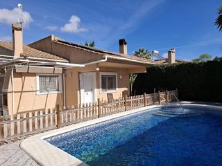 Chalet en venta en Los Balcones - Los Altos del Edén en Torrevieja