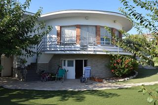 Chalet en venta en La Collada - Sis Camins - Fondo Somella - Santa Maria en Vilanova i La Geltrú