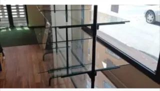 Estantería metálica negra