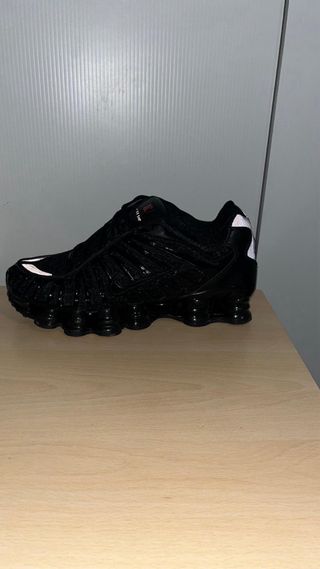 Scarpe Nike Shox R4 Nere