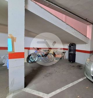 Garaje en venta en El Castell-Poble Vell en Castelldefels