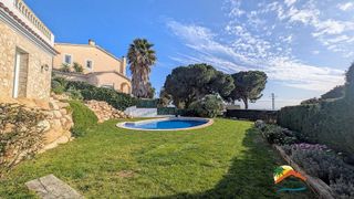 Chalet en venta en Roca Grossa - Serra Brava en Lloret de Mar