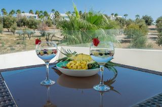 Casa adosada en alquiler en Río Real en Marbella
