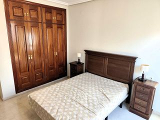 Piso en alquiler en Ciudad Jardín - Zoco en Córdoba