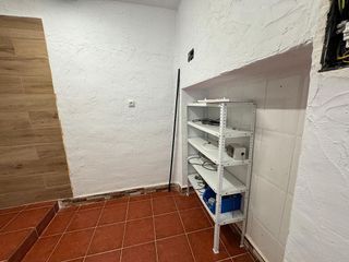 Local comercial en alquiler en Gamarra - La Trinidad en Málaga