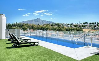 Piso en alquiler en Nueva Andalucía centro en Marbella