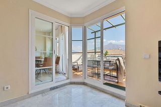 Piso en venta en Los Naranjos - Las Brisas en Marbella