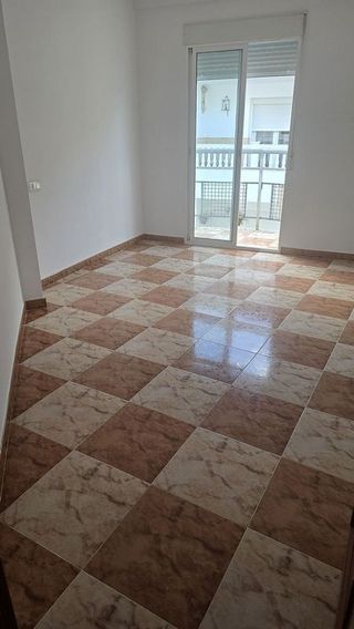 Piso en venta en Algarinejo