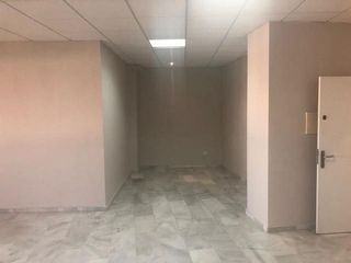 Oficina en venta en Centro en Tomares