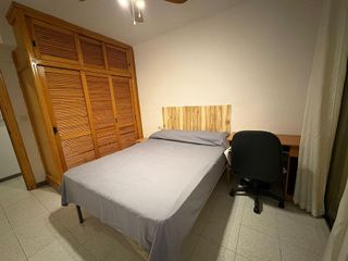 Piso en alquiler en Pajaritos - Plaza de Toros en Granada