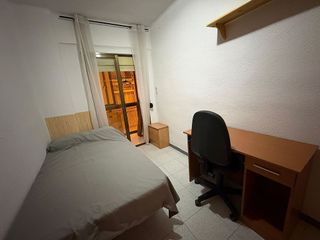 Piso en alquiler en Pajaritos - Plaza de Toros en Granada