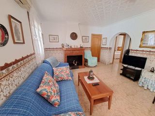Chalet en venta en Albatera