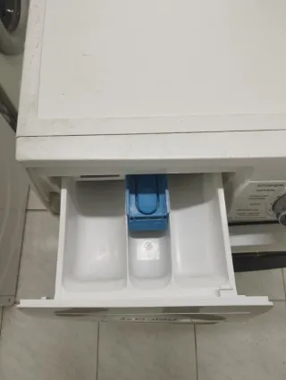 LAVADORA MARCA BALAY De 7 KG