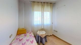 Piso en venta en Santa Rosa - Valdeolleros en Córdoba