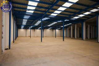 Nave industrial en venta en San Ramón y Monte de Piedad en Xirivella