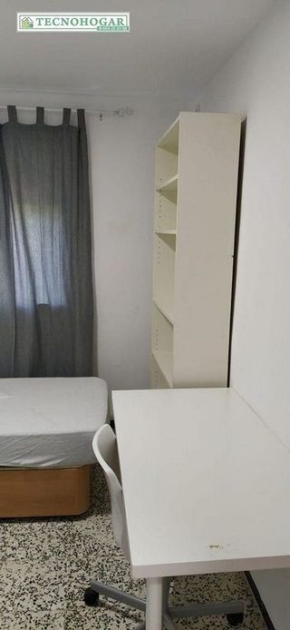 Piso en alquiler en El Plantinar - Felipe II - Tiro de Línea en Sevilla