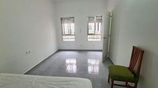 Piso en alquiler en Ciudad Jardín - Zoco en Córdoba