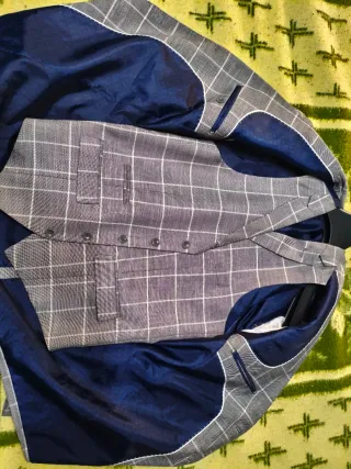 Chaqueta de traje a cuadros gris