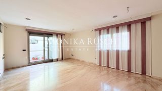 Chalet en alquiler en Centre en Prat de Llobregat, El