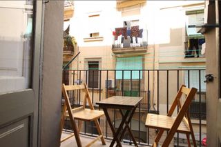 Piso en venta en El Raval en Barcelona