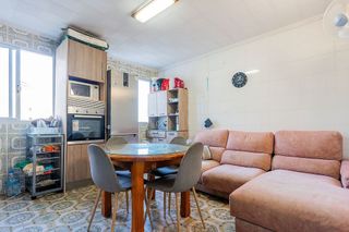 Piso en venta en La Creu del Grau en Valencia