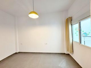 Piso en venta en Carolinas Bajas en Alicante