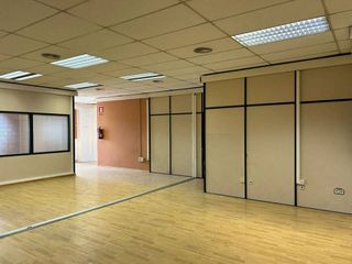 Nave industrial en venta en Can Parellada en Terrassa