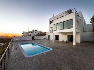 Chalet en venta en Zubia (La)