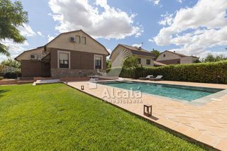 Chalet en venta en La Paloma - Asfain en Azuqueca de Henares