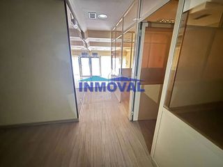 Local comercial en alquiler en Valdepeñas