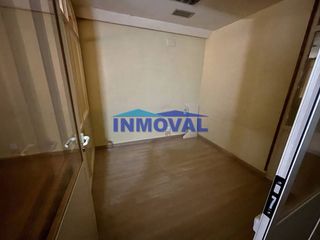 Local comercial en alquiler en Valdepeñas