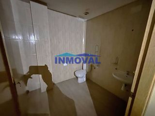 Local comercial en alquiler en Valdepeñas
