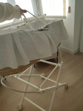 Capazo para cuna con textiles