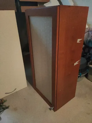 Mobiletto da muro in sughero e legno