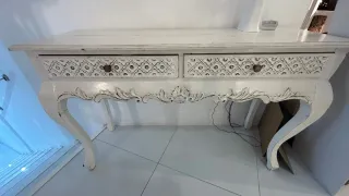 Set de muebles de madera blanca estilo vintage